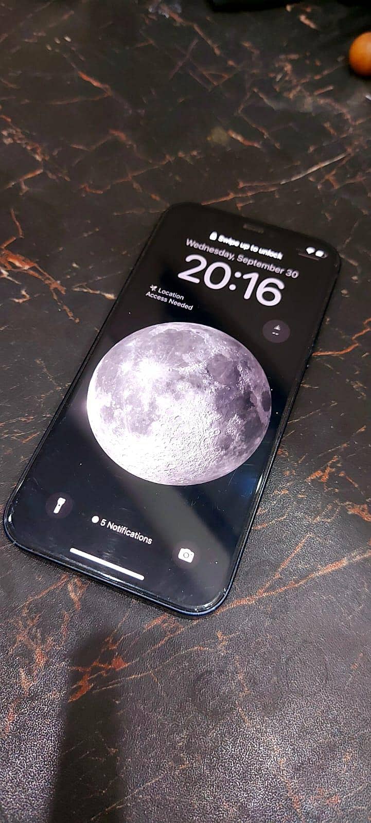 Apple iPhone 12 5
