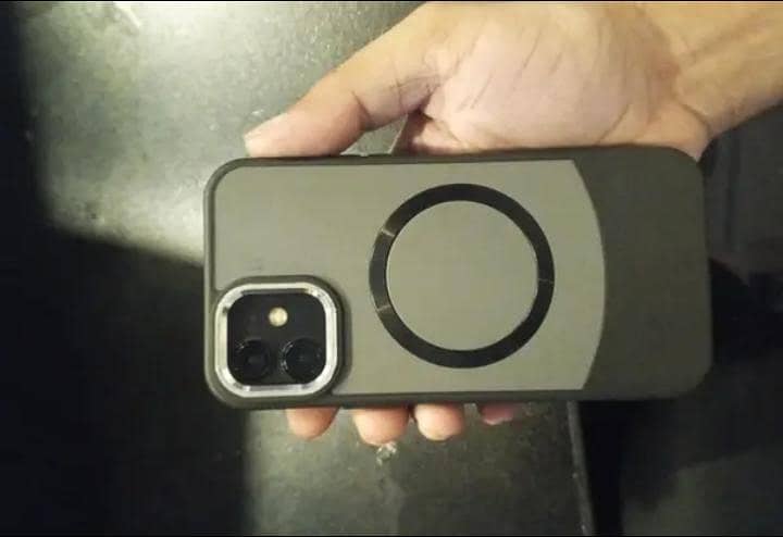Apple iPhone 12 1
