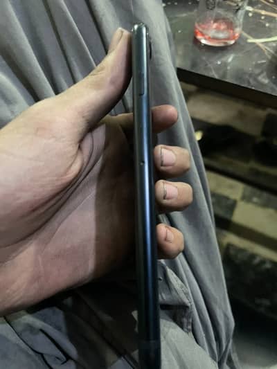 Apple iPhone SE