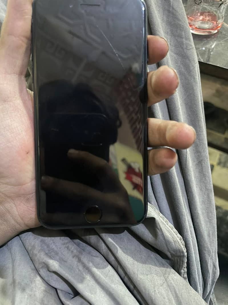 Apple iPhone SE 2
