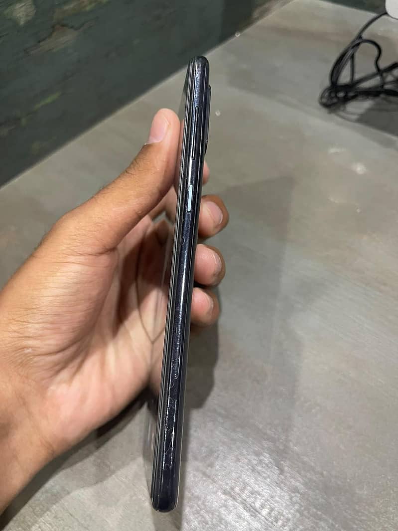 Samsung Mobile A71 1