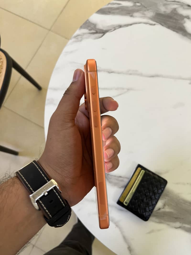 Apple iPhone 17 Pro Max 1