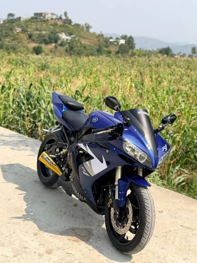 Yamaha R1