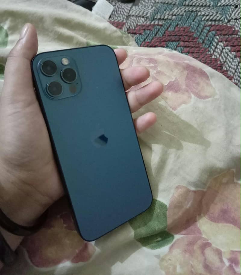 Apple iPhone 12 Pro 1