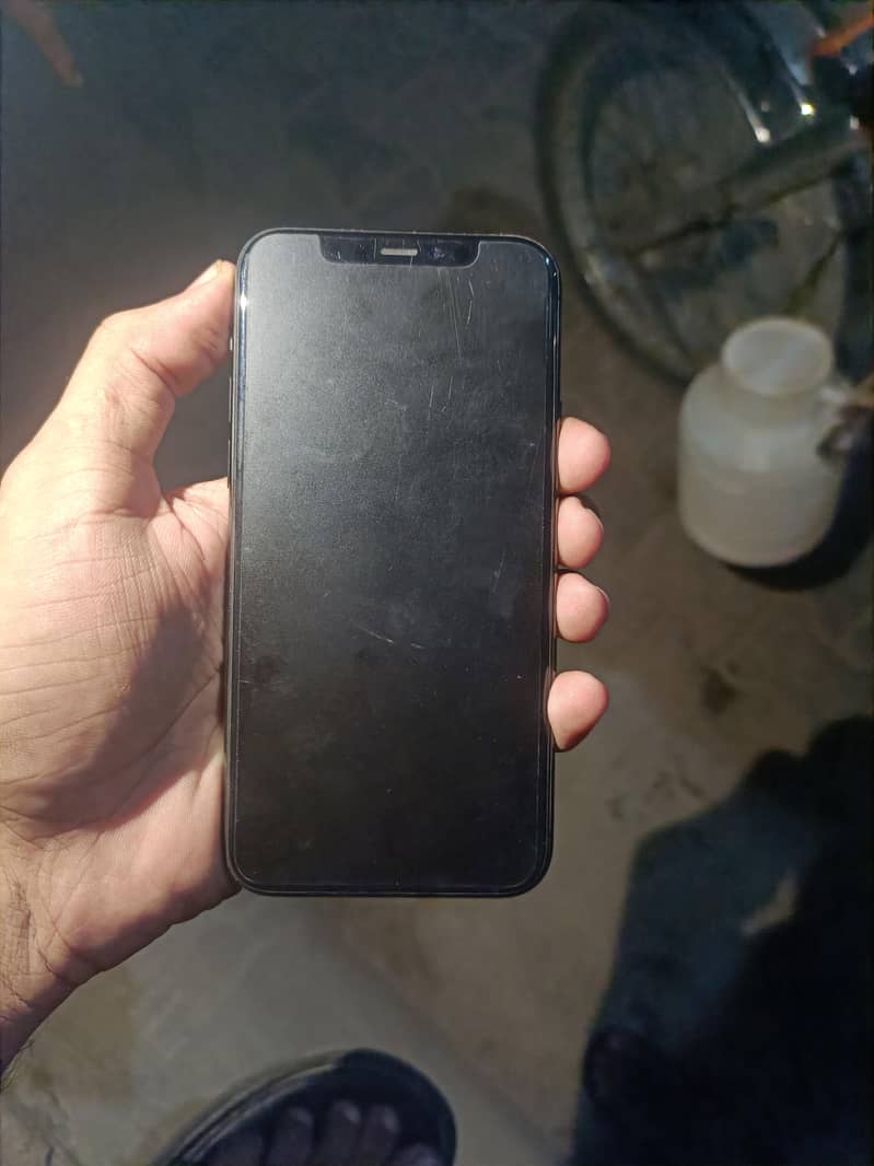 Apple iPhone 11 Pro 4