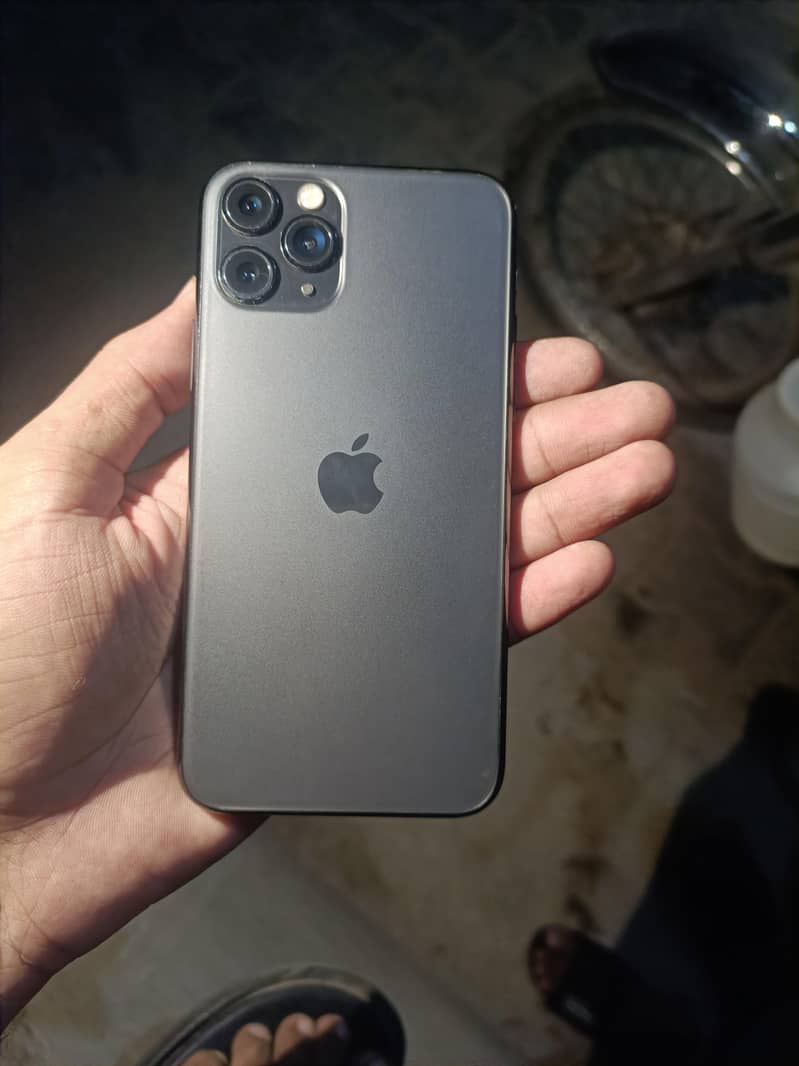 Apple iPhone 11 Pro 5