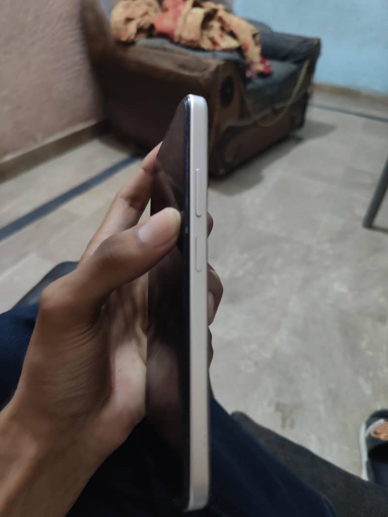 OPPO A6 5