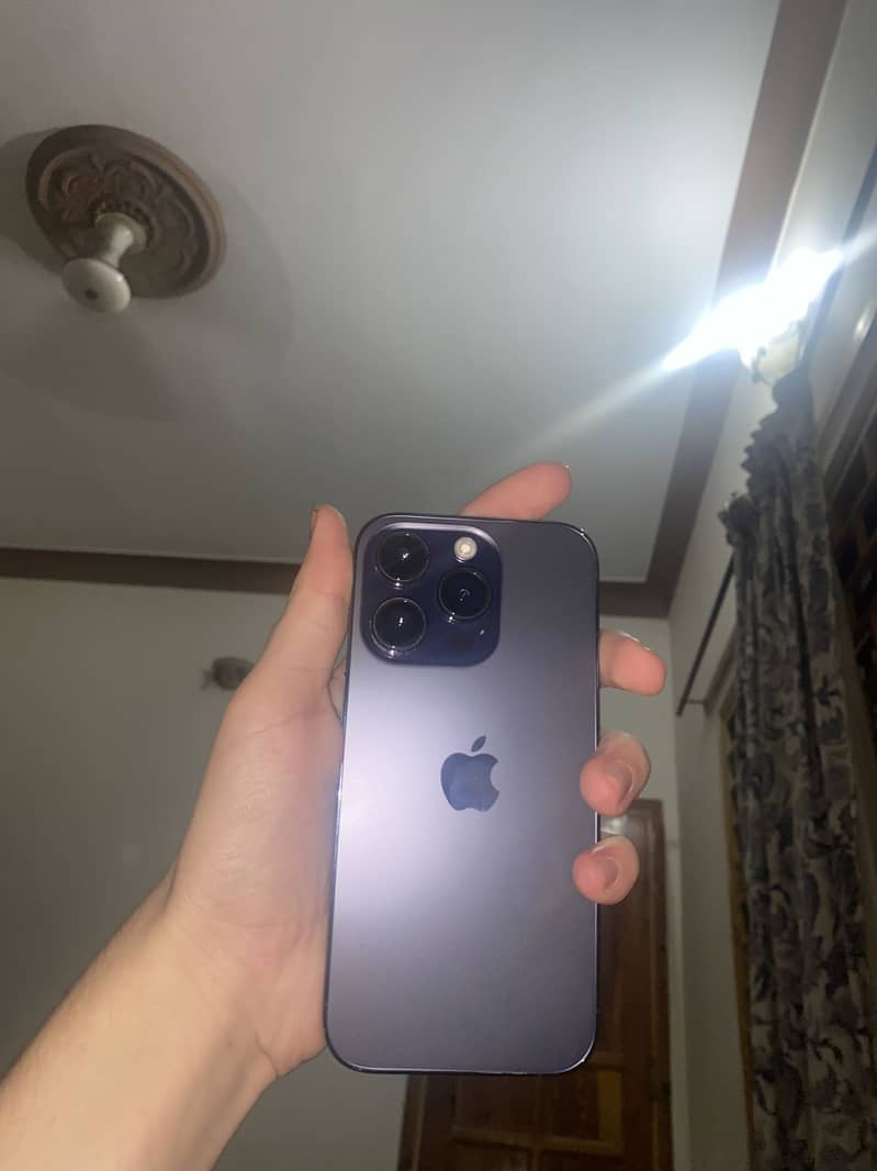 Apple iPhone 14 Pro 0