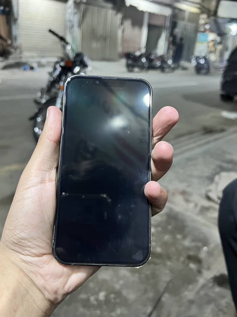 iPhone 13 pro 2