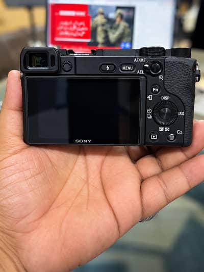 Sony A6400 Mirrorless Camera — 10/10 Condition | Complete Box