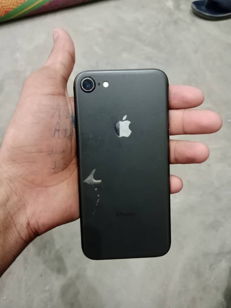 Apple iPhone 8 0
