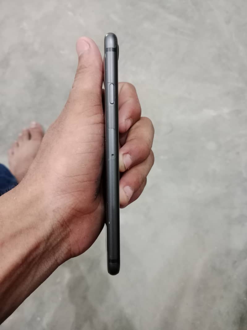 Apple iPhone 8 2