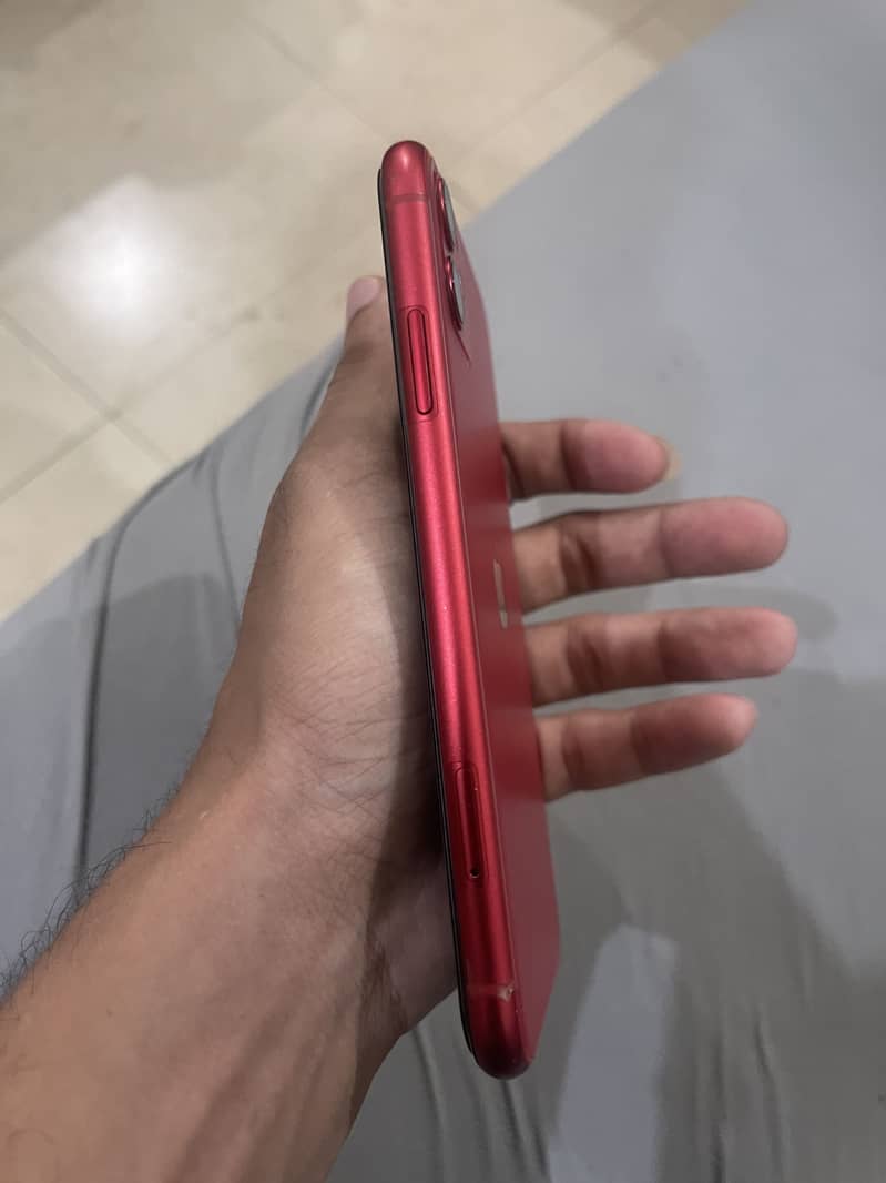 Apple iPhone 11 3