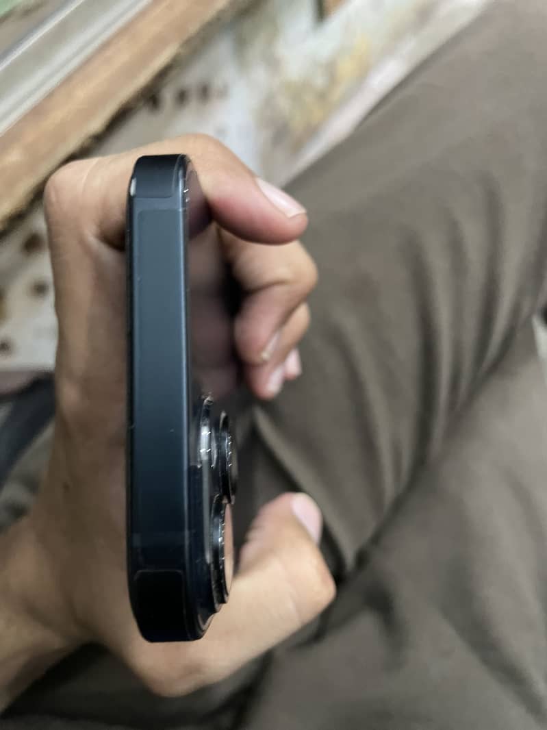 Apple iPhone 14 2