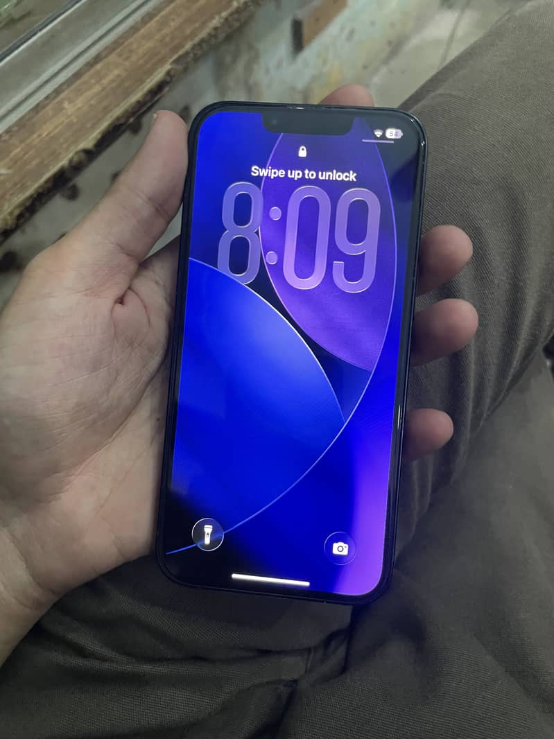 Apple iPhone 14 3