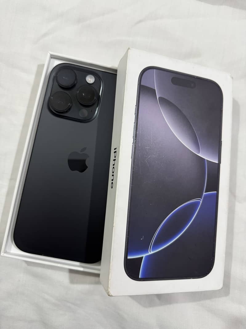Apple iPhone 16 Pro 0