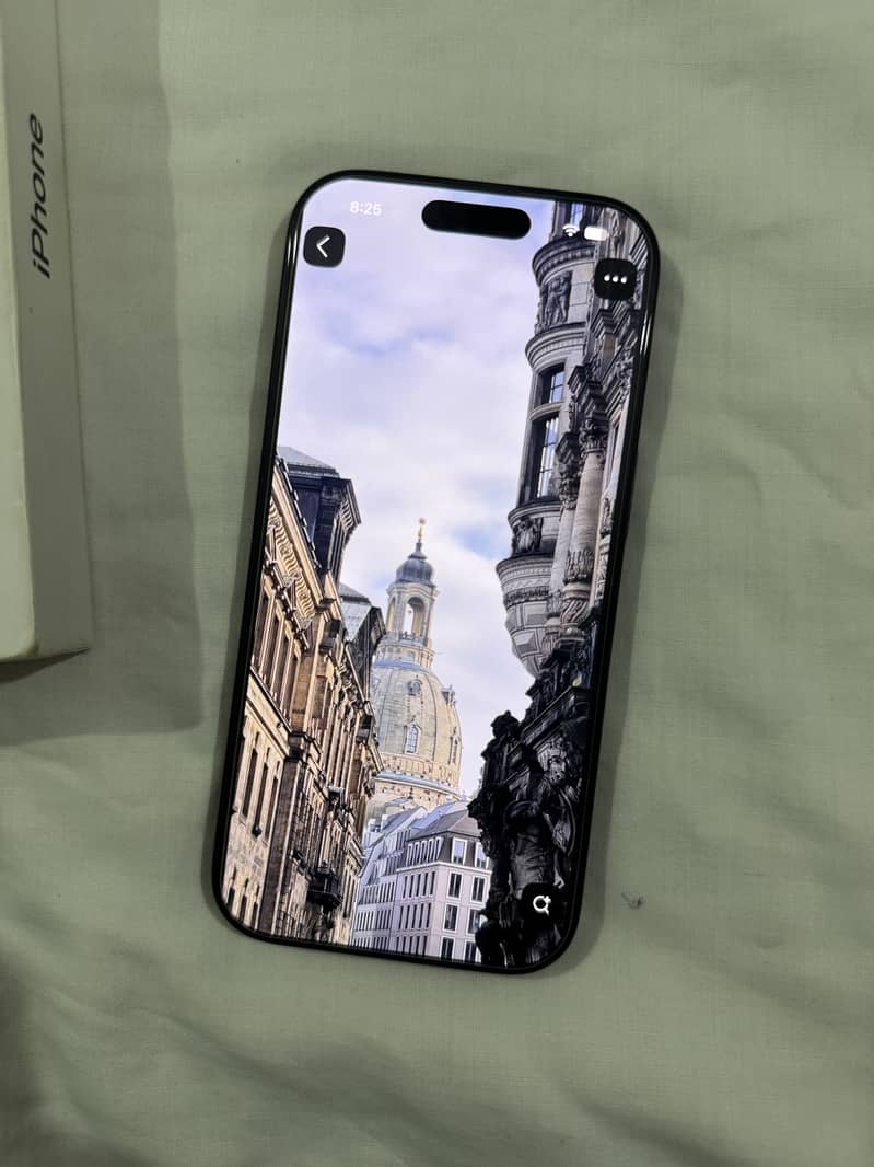 Apple iPhone 16 Pro 2