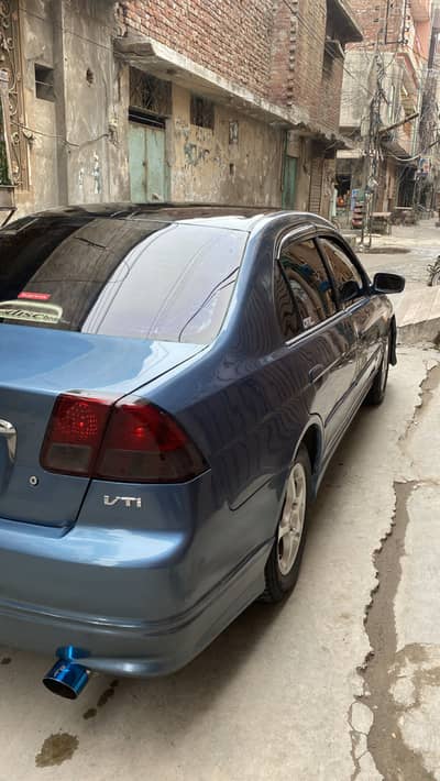 Honda Civic EXi 2005