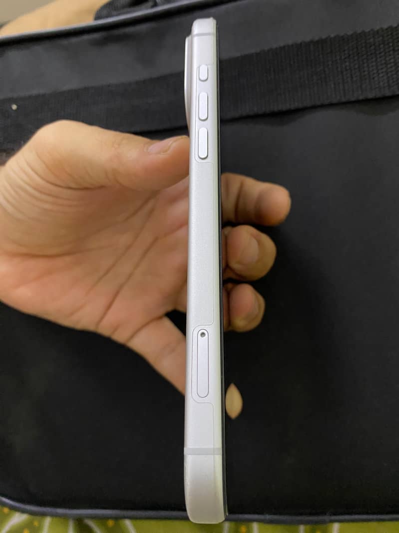 Apple iPhone 17 Pro Max 1