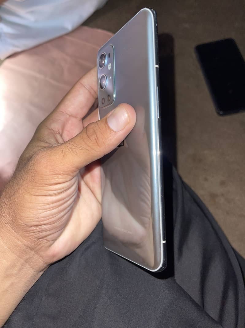Oneplus 9 pro 3