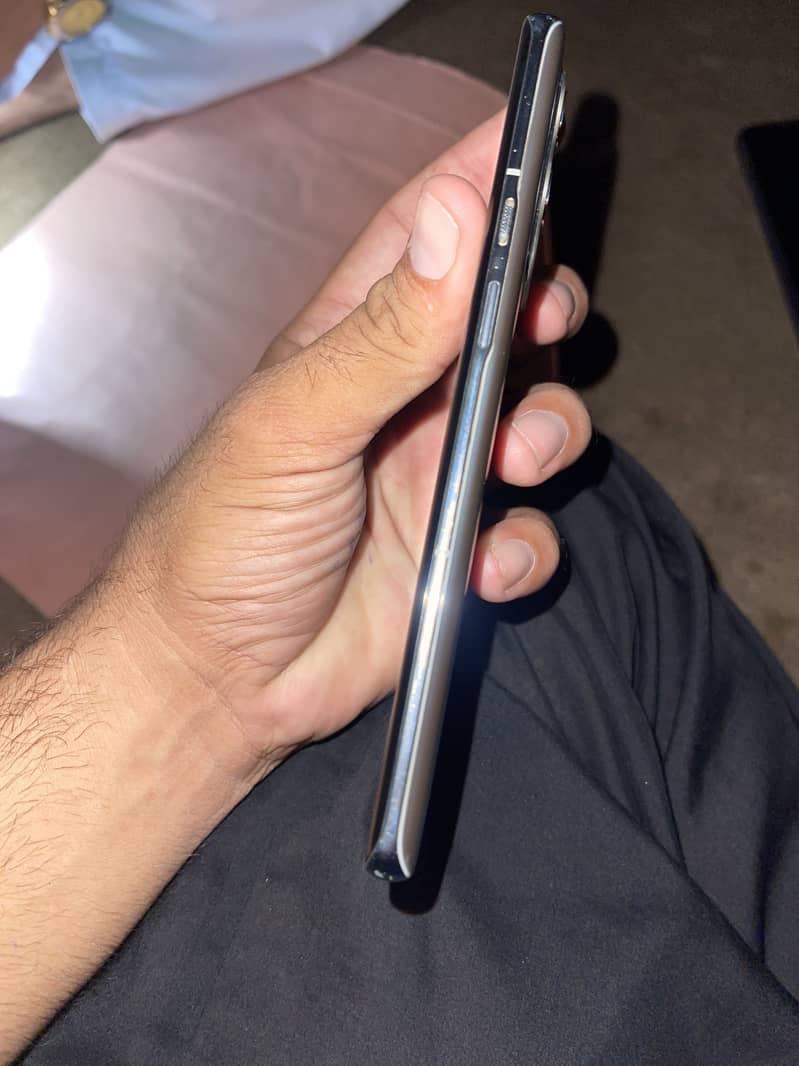 Oneplus 9 pro 4