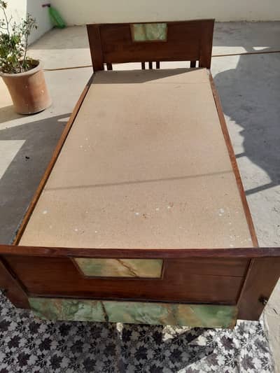 Orignal wooden bed single