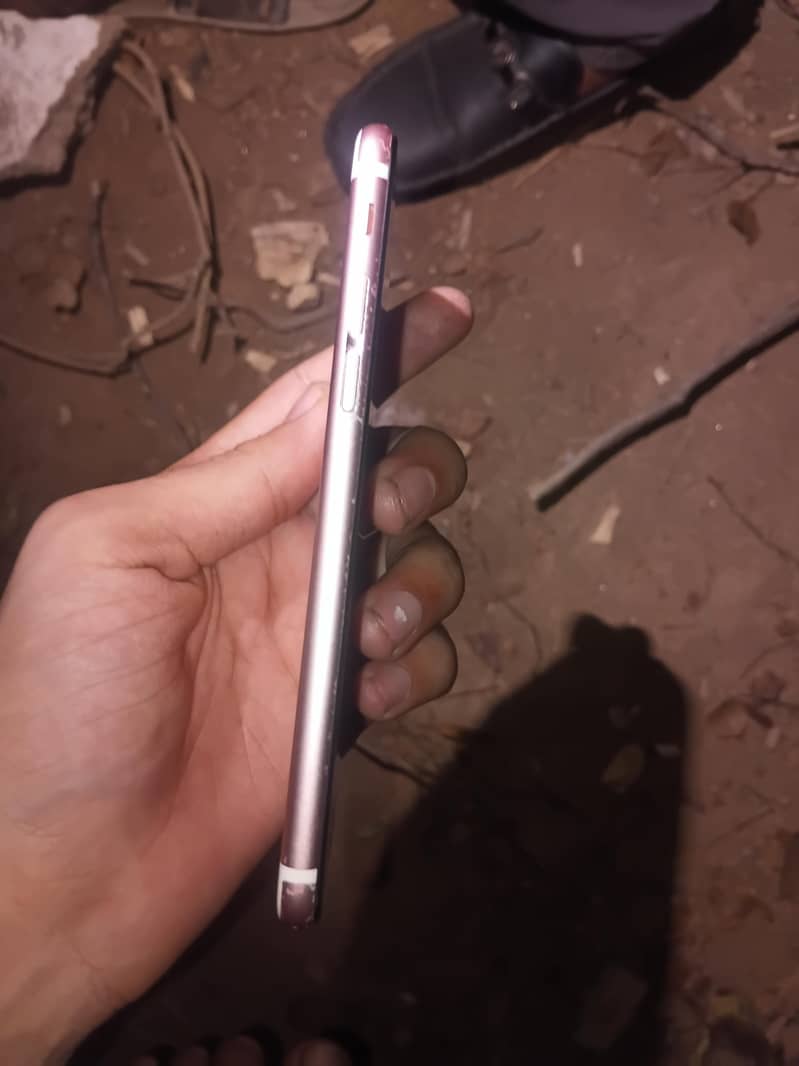 Apple iPhone 6S 2