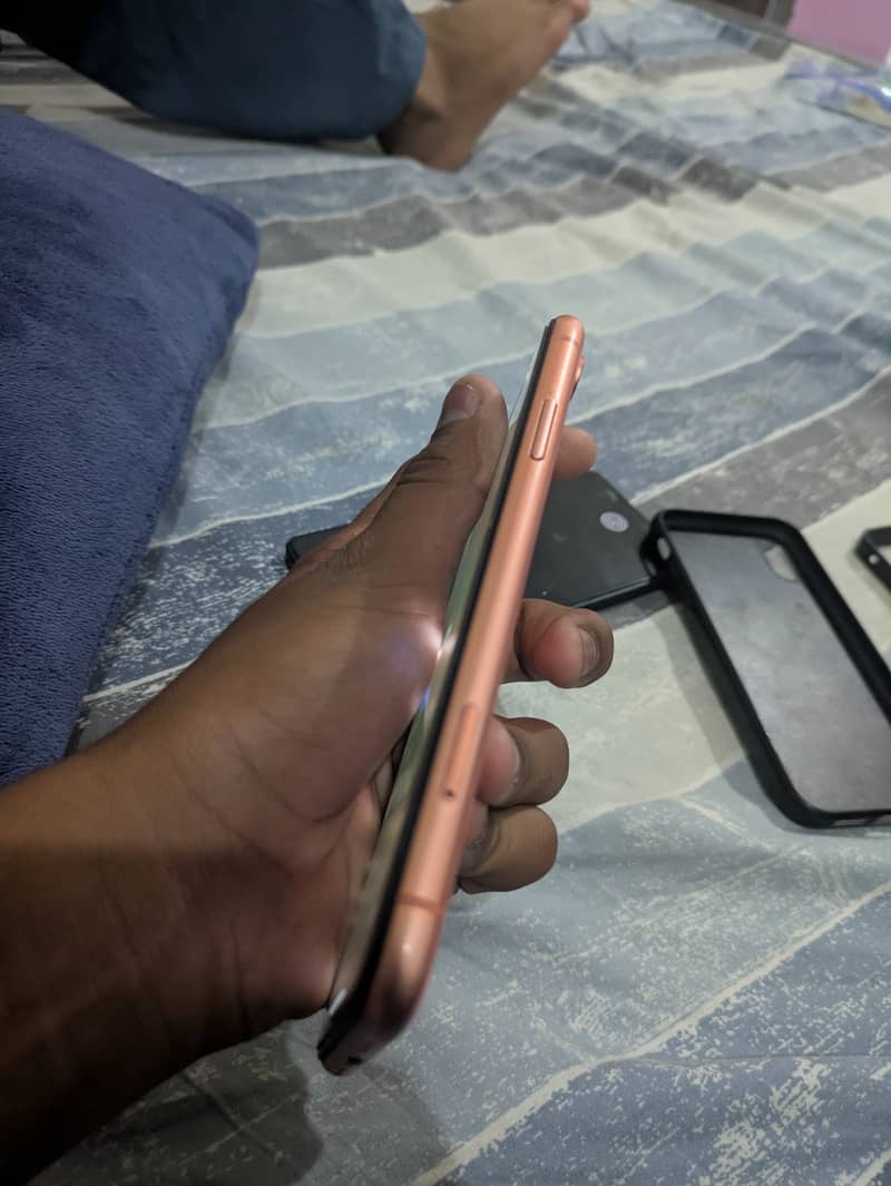 Apple iPhone XR 3