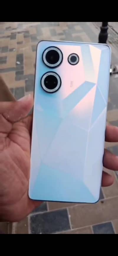 Tecno CAMON 20