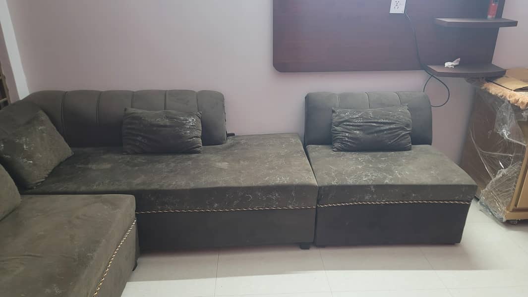 L shape sofa slightly used 4