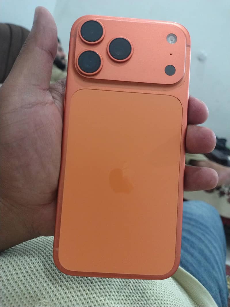 Apple iPhone 17 Pro Max 0