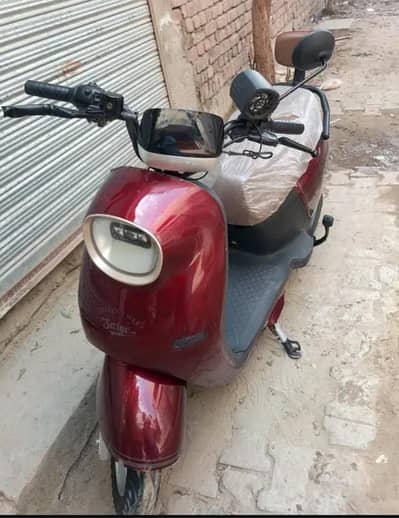 2026 model, condition good, color red, Bettery griffin, Bettery ok