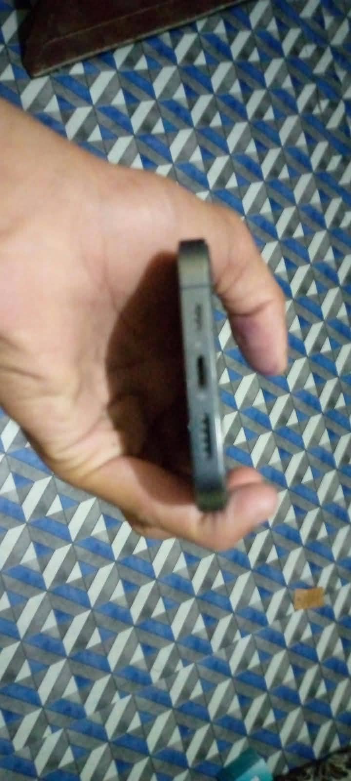 Apple iPhone 13 Pro 2