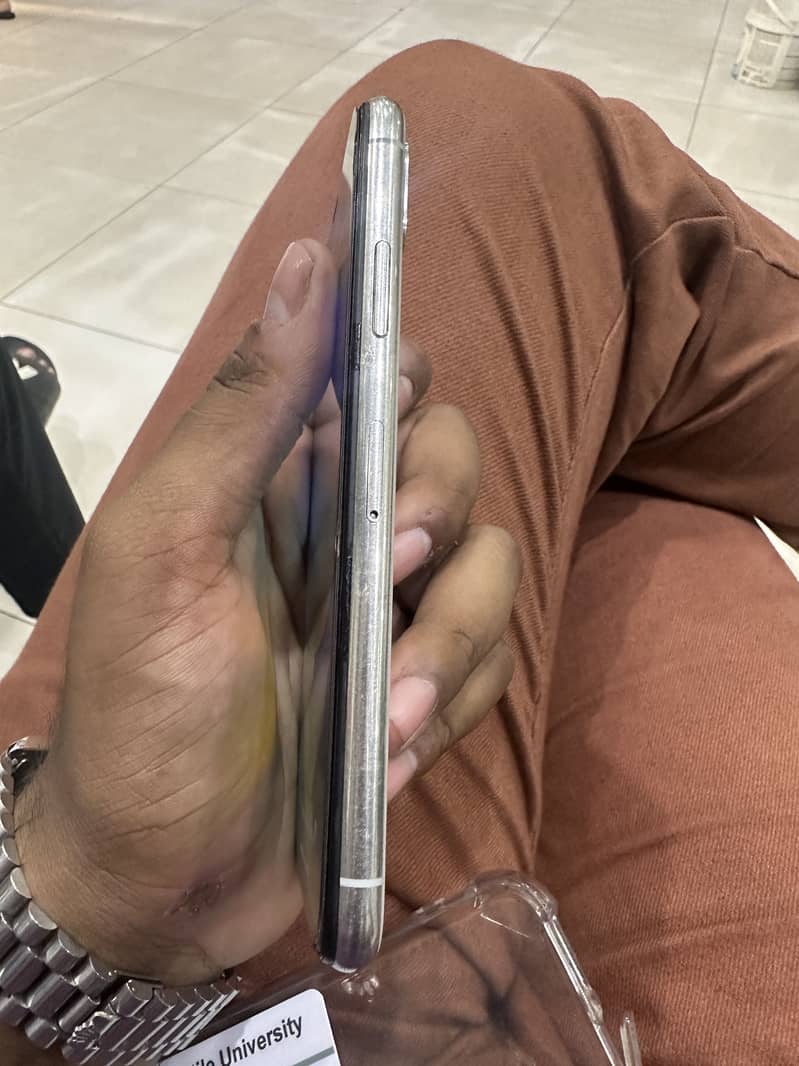 Apple iPhone X 1