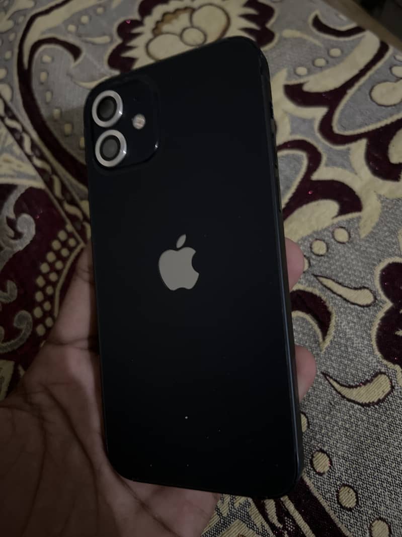 Apple iPhone 12 1