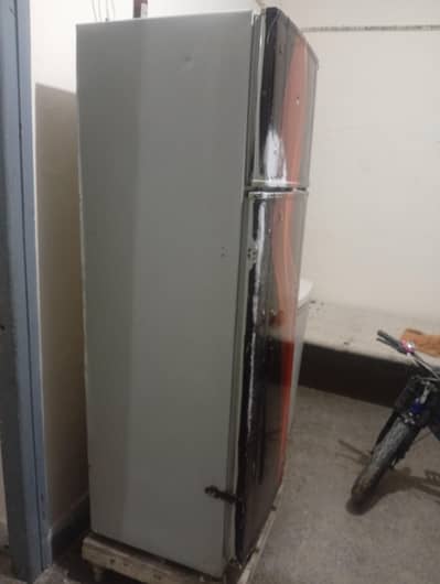 seeling my used refrigerator.