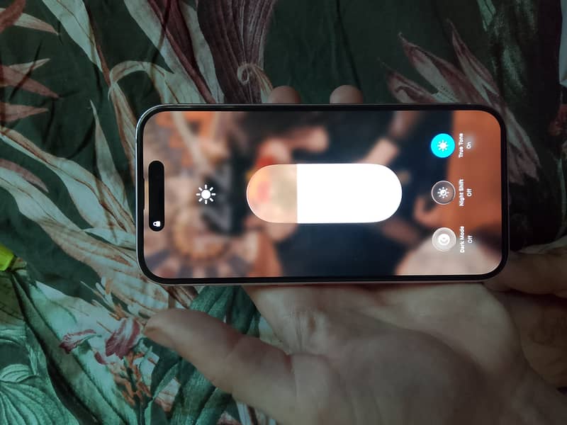 Apple iPhone 15 3