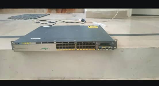 Cisco WS-C3750X-24T