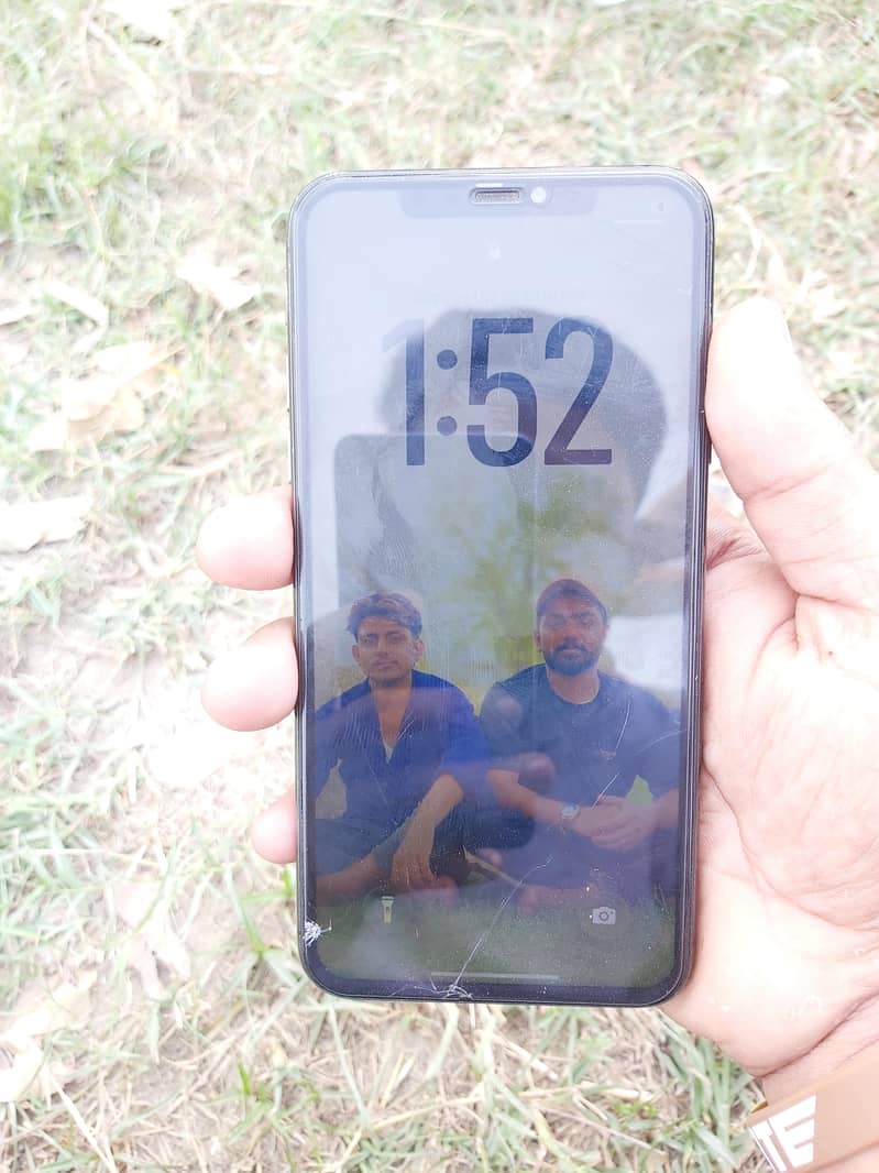 Apple iPhone 11 Pro Max 0