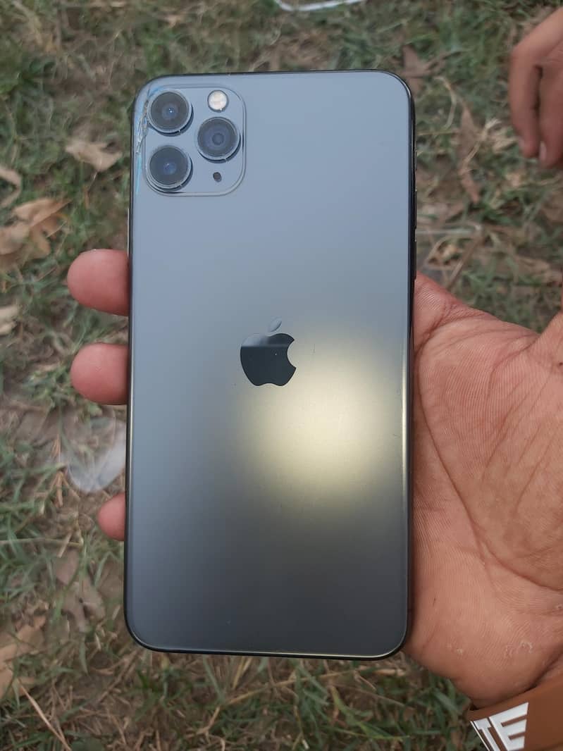 Apple iPhone 11 Pro Max 2