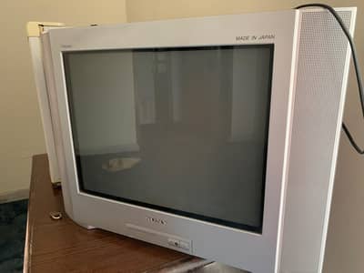 Sony Trinitron 21” CRT TV – Made in Japan – Fully Working