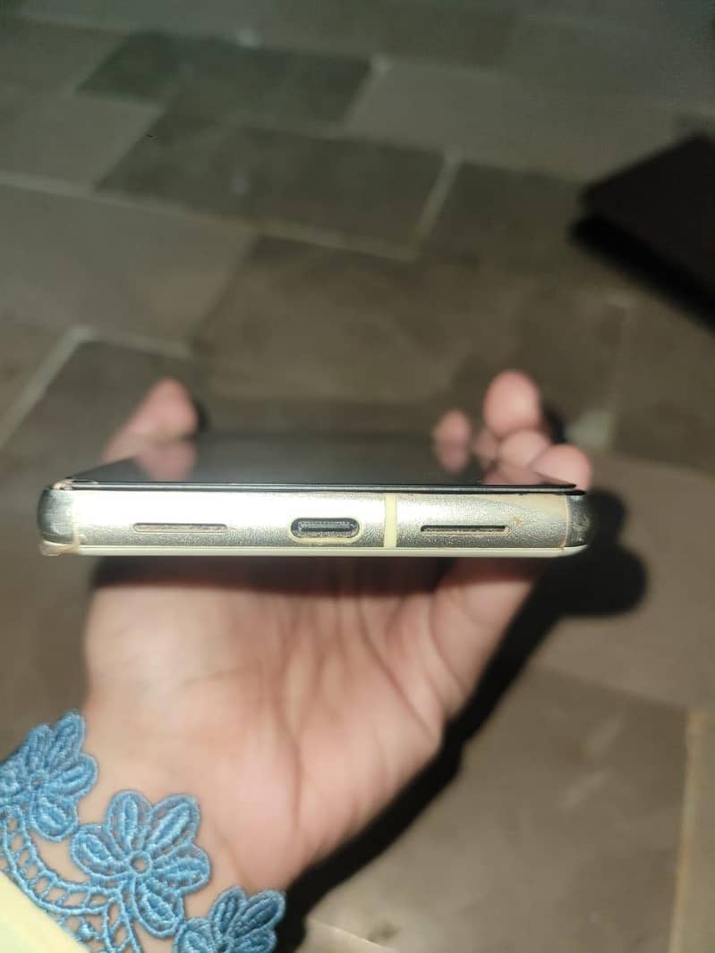 Google Pixel 7 5