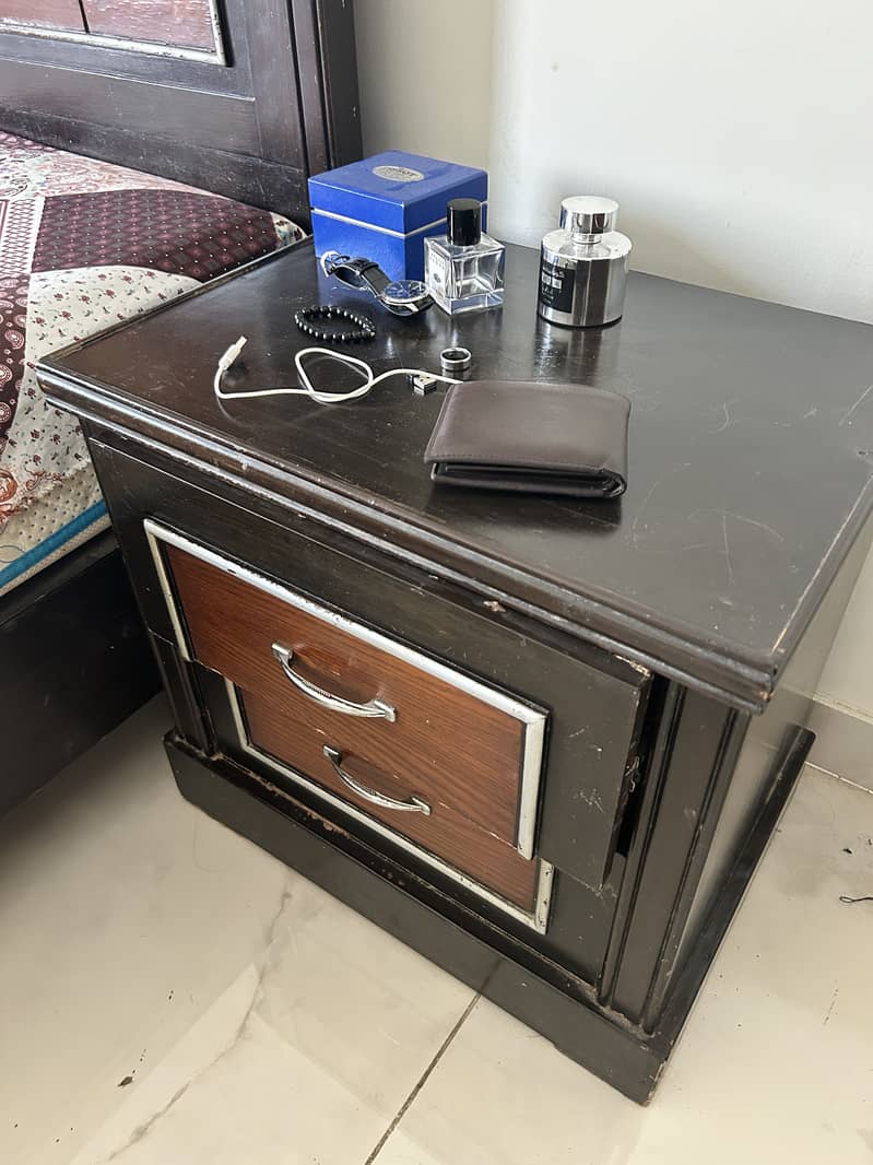 Walnut Wood Bed 7
