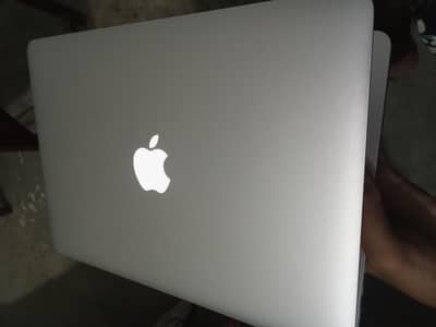 Apple MacBook Pro Retina 13-inch Early 2015 | Core i5 | 8GB RAM