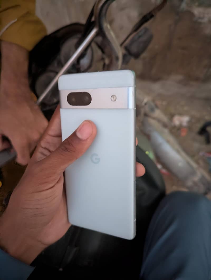 Google Pixel 7 2