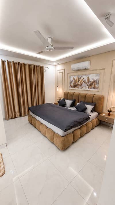 Daily Basis Apartment & Rooms Per day Perweek Short stay Available in E-11 Islamabad