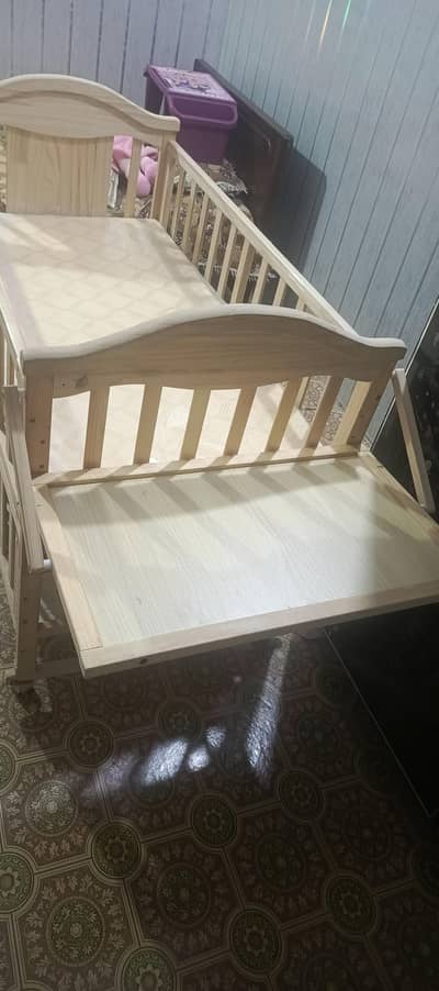 baby cot