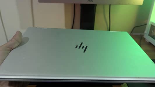 HP EliteBook x360 1040 G8