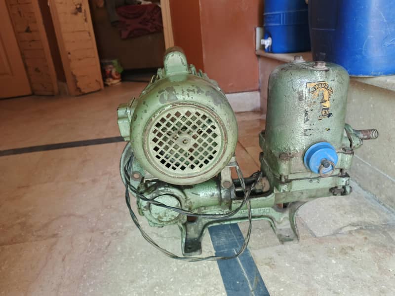 Donkey Pump 1600 1