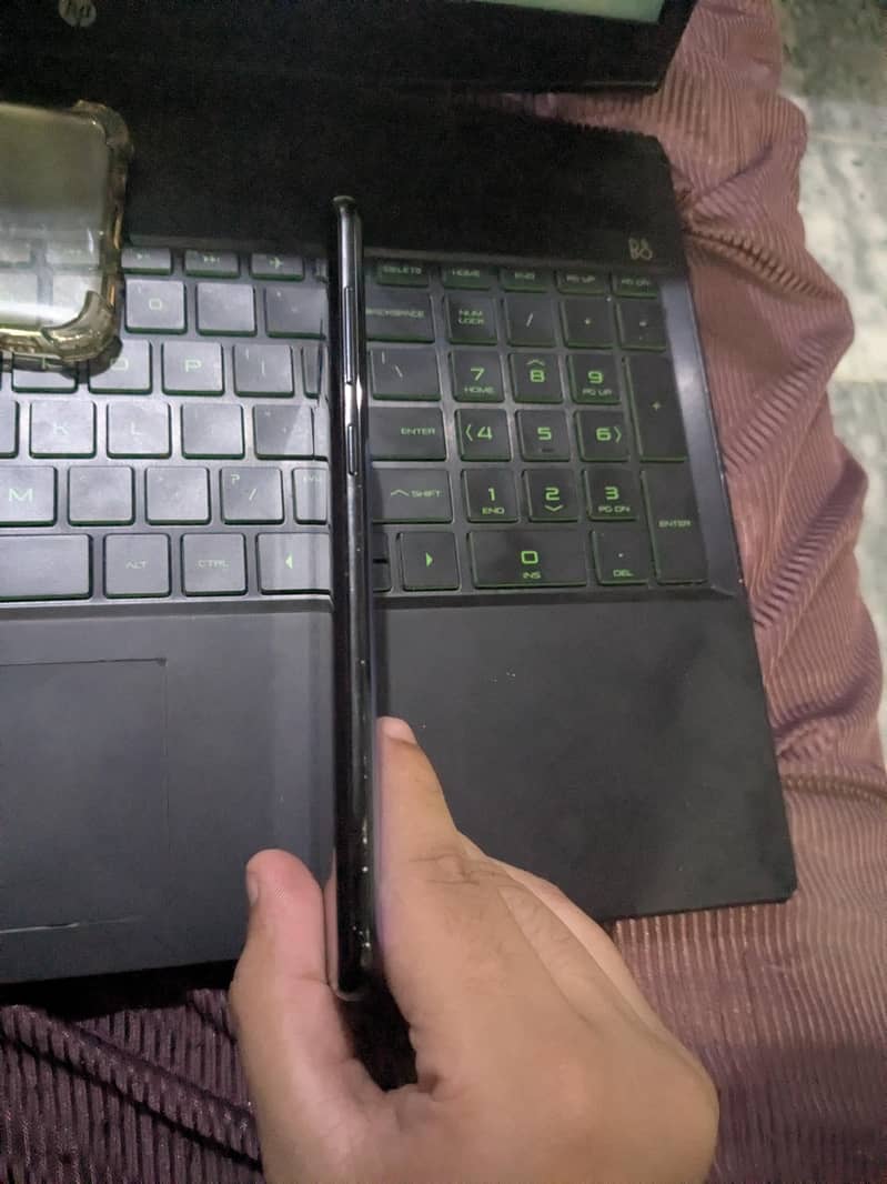 Samsung Mobile S8 Plus 6